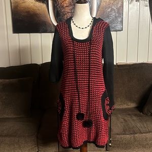 Sylc Camisa • Vintage • Wool • Knit • Black & Red • Sweater • Dress W/ Hood